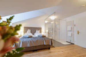 Premium Zimmer mit integrierter Dusche