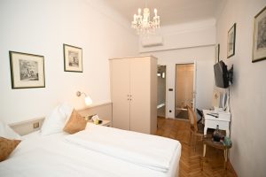 Doppelbett Klassik Zimmer