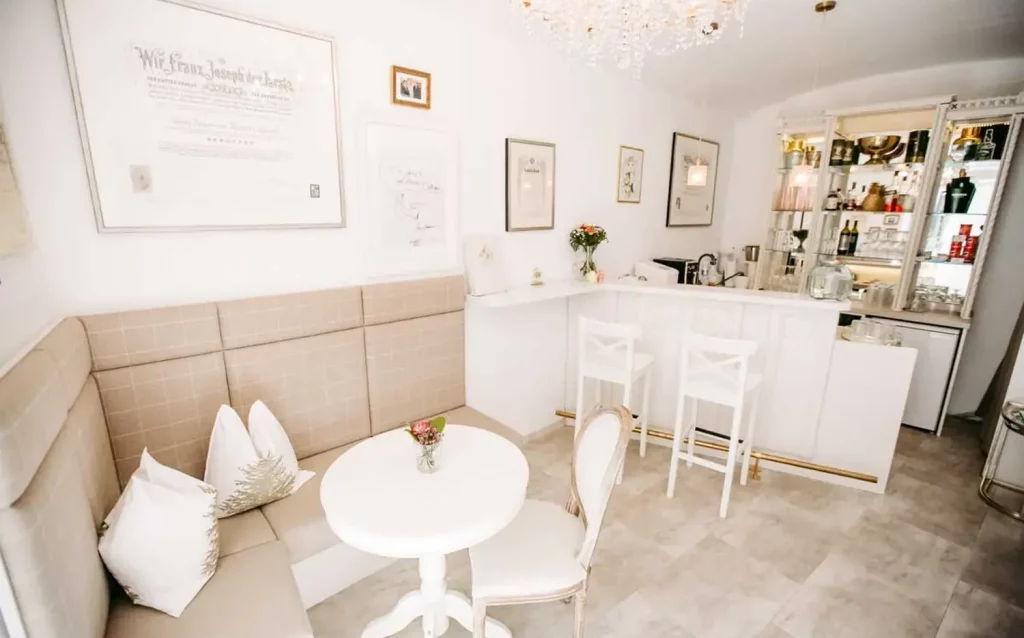 Die Hotelbar im Goldenen Lamm