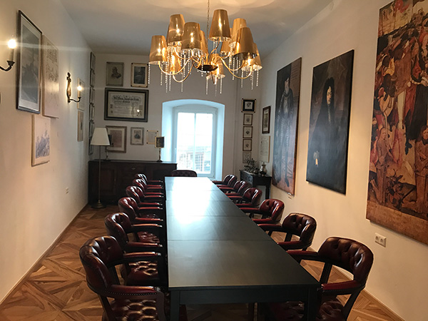 Naš Bonyeburg salon